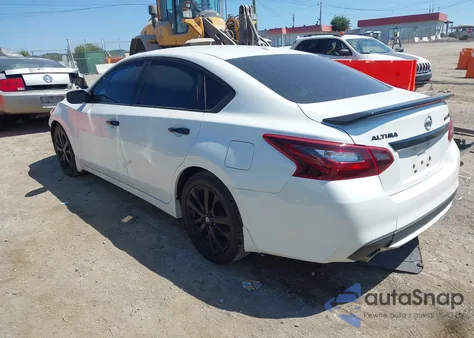 2018 Nissan Altima 2.5 Sr из США, поврежденный, VIN 1N4AL3AP9JC181369